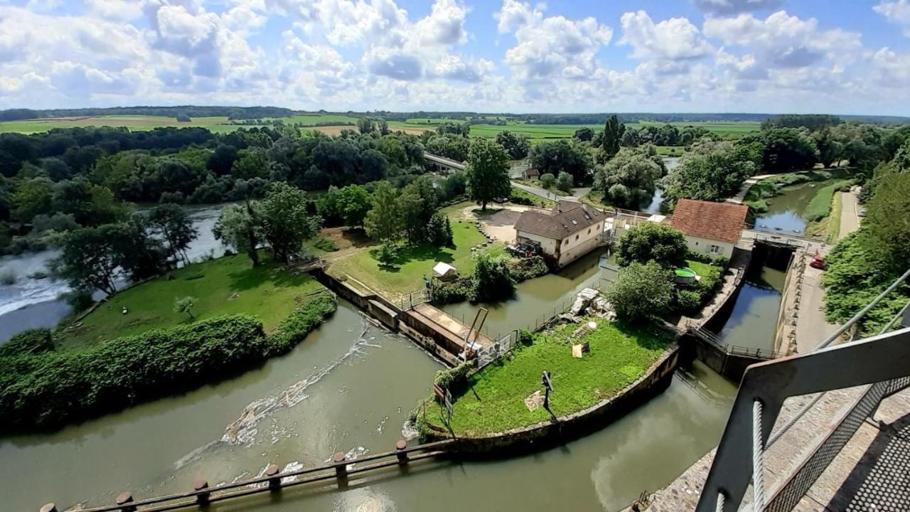 La Roulotte De Moulin Rouge Villa Audelange Bagian luar foto
